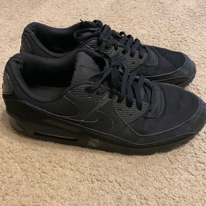 Mens Nike Air Max all black beat